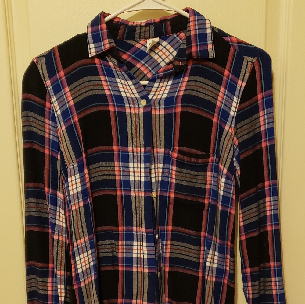 Women's Long Sleeve Button Up Shirt